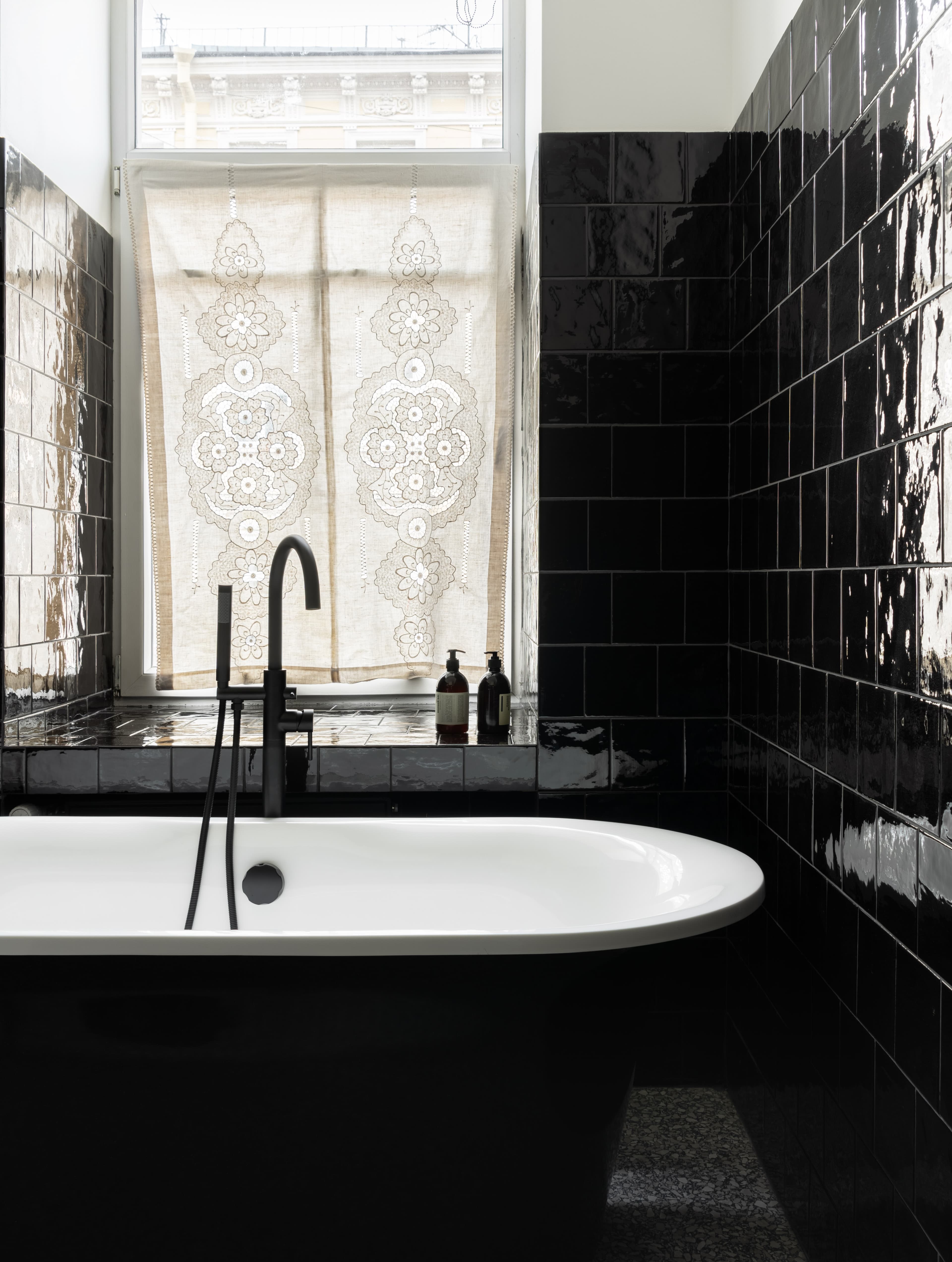 Описание изображения